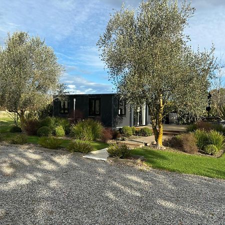 Adorable Little Container House Apartment Hastings Exterior foto