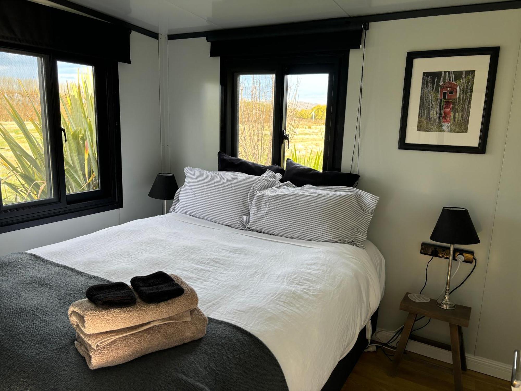 Adorable Little Container House Apartment Hastings Exterior foto