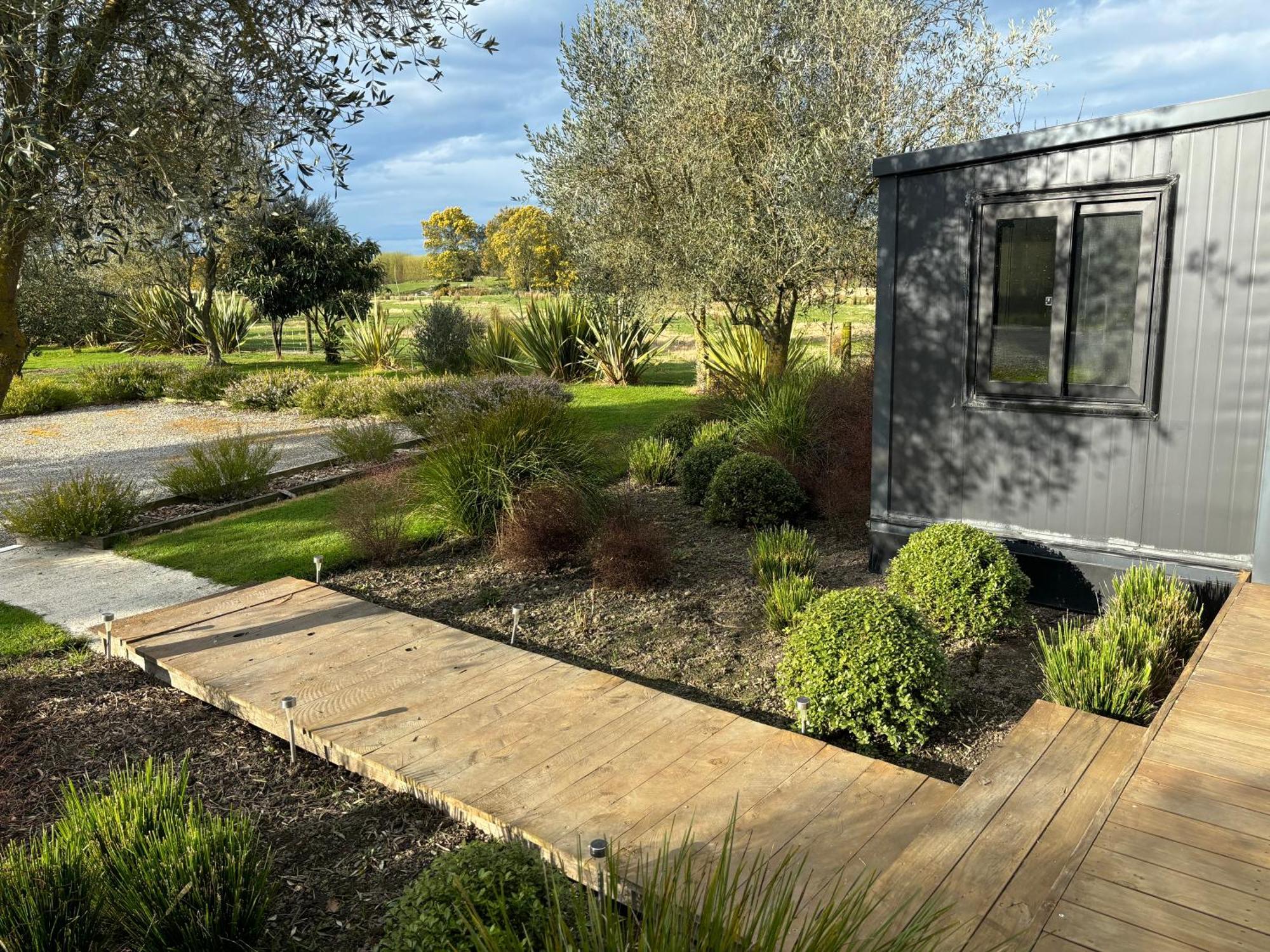 Adorable Little Container House Apartment Hastings Exterior foto